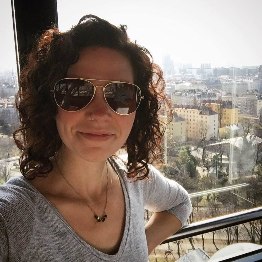 Meet your Posher, Jennifer